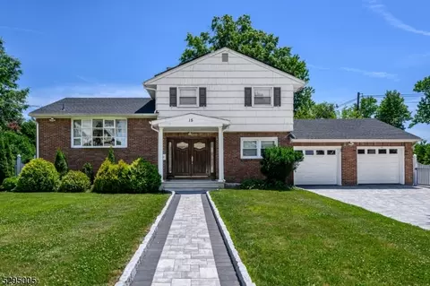 15 Joyce Ln, Clifton, NJ 07012
