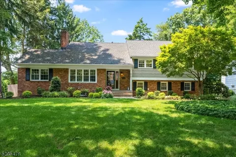 870 Knollwood Ter, Westfield, NJ 07090