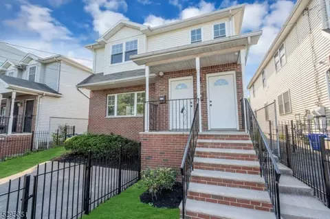739 S 18th St, Newark, NJ 07103