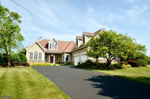 35 Players Blvd, Fredon Twp, NJ 07860