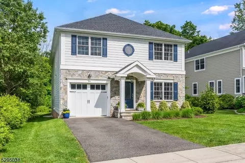 64 Hedges Ave, Chatham, NJ 07928