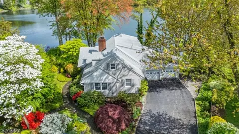 6 Stonybrook Trl, Kinnelon, NJ 07405