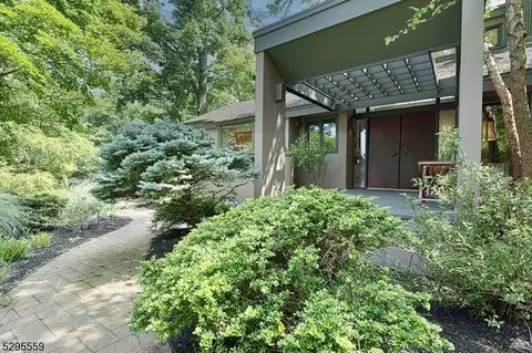 24 Beverly Rd, West Orange, NJ 07052