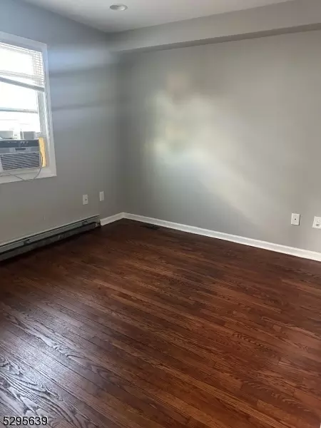 183 Gabriel Ter, South Amboy, NJ 08879