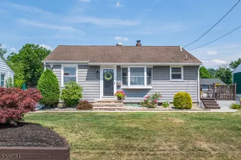 1443 Madison Pl, Pompton Lakes, NJ 07442