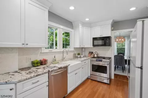 35 Walnut Ave, Millburn, NJ 07041 photo 8