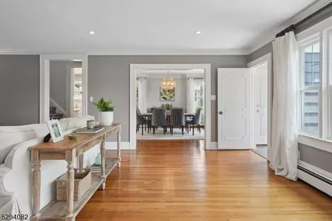 35 Walnut Ave, Millburn, NJ 07041 photo 3
