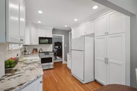 35 Walnut Ave, Millburn, NJ 07041 photo 7