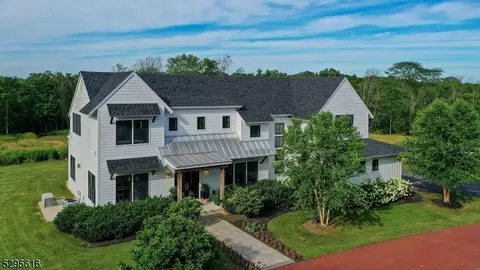 767 Riverside Dr, Hillsborough, NJ 08844