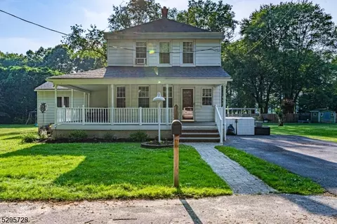 45 Wharton Ave, Mine Hill, NJ 07803