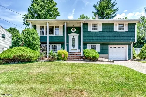 1459 Redwood Dr, Piscataway, NJ 08854