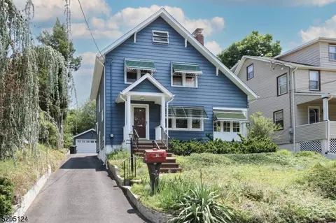 24 Hazel Ave, Livingston, NJ 07039