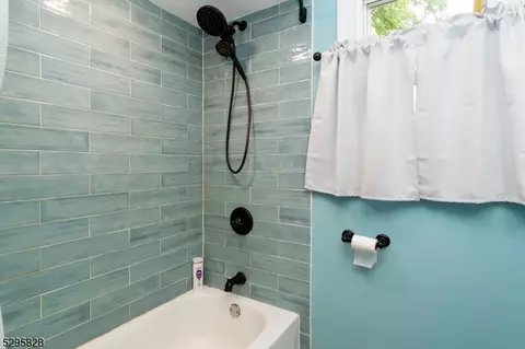 894 Sterling St, Plainfield, NJ 07062 photo 12