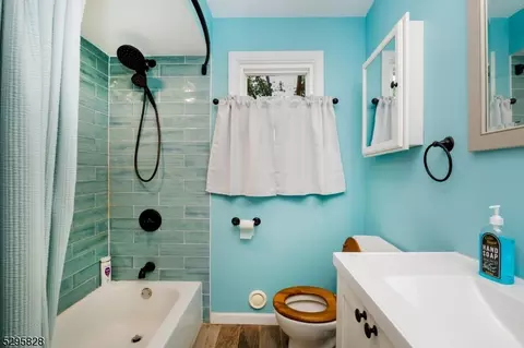 894 Sterling St, Plainfield, NJ 07062 photo 10
