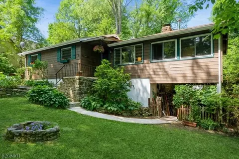 159 Coon Den Rd, Vernon Twp, NJ 07422