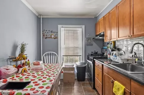 21 E High St, Bound Brook, NJ 08805 photo 7