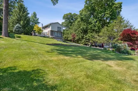 31 Prospect Rd, Wayne, NJ 07470 photo 2