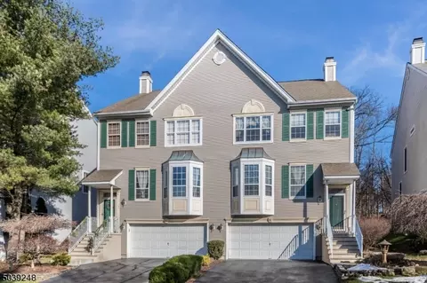 71 Warbler Dr, Wayne, NJ 07470