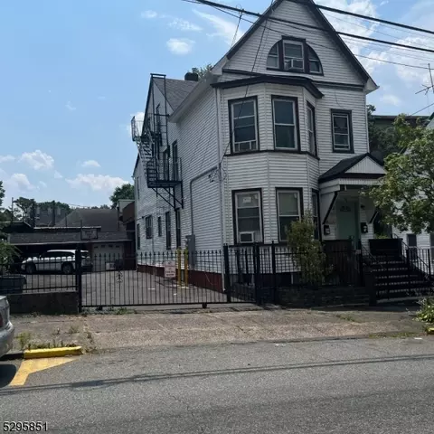88 Lafayette St #3, Paterson, NJ 07501