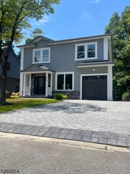 415 Terhune Ave, Paramus, NJ 07652 photo 16