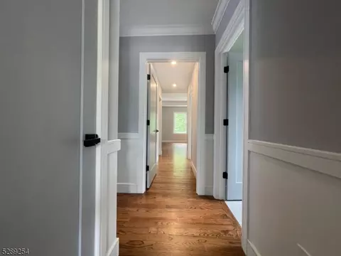 415 Terhune Ave, Paramus, NJ 07652 photo 18