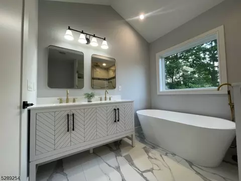415 Terhune Ave, Paramus, NJ 07652 photo 26
