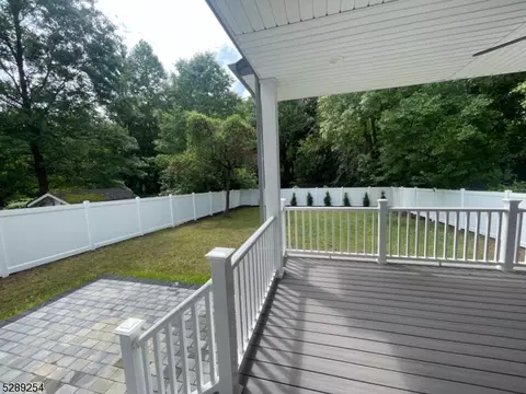 415 Terhune Ave, Paramus, NJ 07652 photo 21