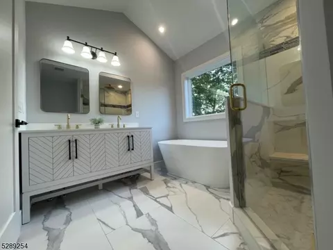 415 Terhune Ave, Paramus, NJ 07652 photo 27