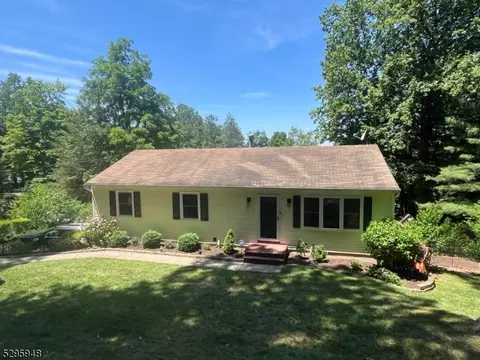 209 Sussex Ave, Newton, NJ 07860