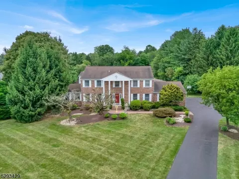 38 Foxcroft Dr, Princeton, NJ 08540