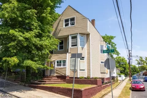 35 Silver St, Newark, NJ 07106