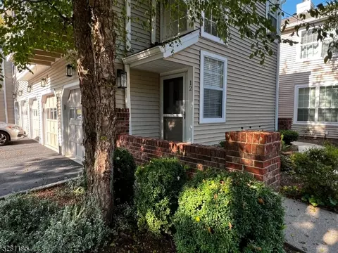 12 Wood Duck Pond Rd, Bedminster, NJ 07921