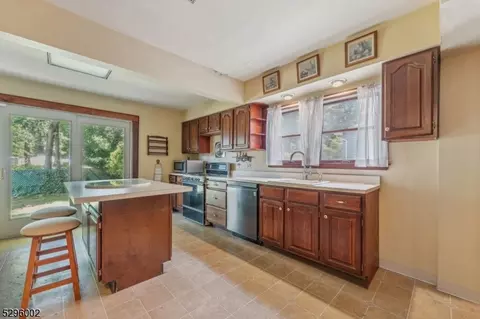 1315 Grant Ave, Plainfield, NJ 07060 photo 6