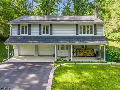 12 Crescent Rd, Green Twp, NJ 07821