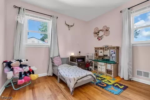 320 Evergreen Ave, Bound Brook, NJ 08805 photo 18