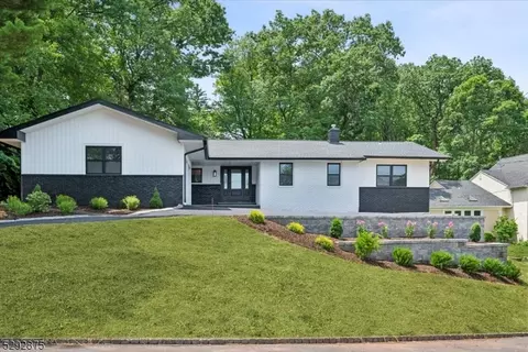 14 Outlook Way, Springfield, NJ 07081