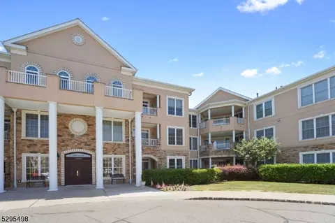 3327 Franklin Ln, Rockaway, NJ 07866