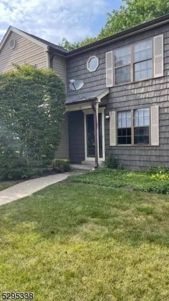 22 Great Horned Owl Ct, Hackettstown, NJ 07840