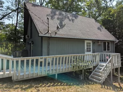 19 Summit Dr, Wantage, NJ 07461 photo 13