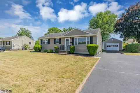 527 Jackson Ave, Manville, NJ 08835