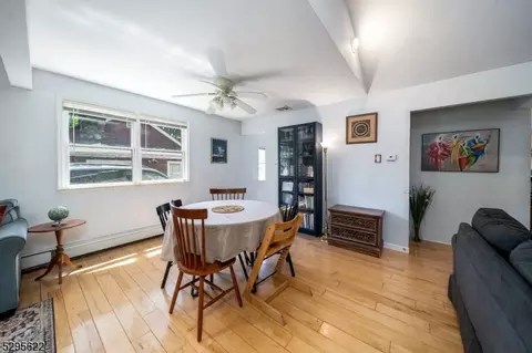 5 Cayuga Trl, Wayne, NJ 07470 photo 2