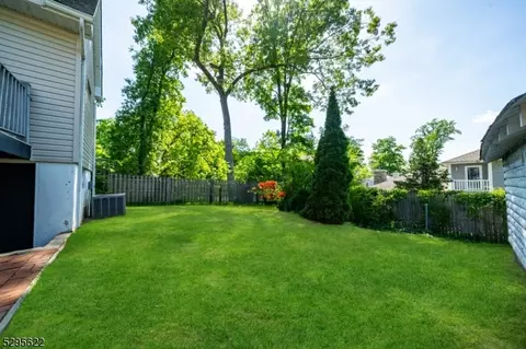 5 Cayuga Trl, Wayne, NJ 07470 photo 14