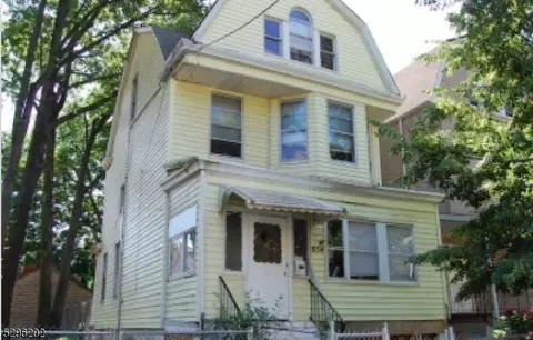 854 S 14th St, Newark, NJ 07108