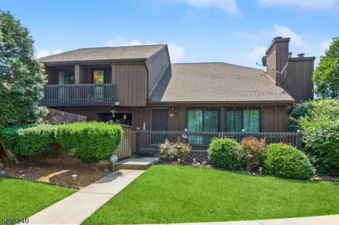 171 Kingsberry Dr, Somerset, NJ 08873