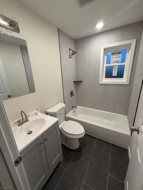 7 Maple St, Bloomfield, NJ 07003 photo 15