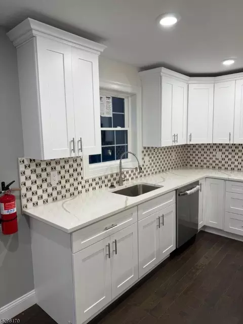 7 Maple St, Bloomfield, NJ 07003 photo 11