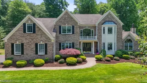 3 Dorchester Dr, Denville, NJ 07834
