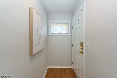 36 Mews Ln, South Orange, NJ 07079
