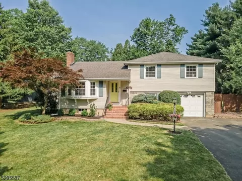 1985 Mary Beth Ct, Scotch Plains, NJ 07076