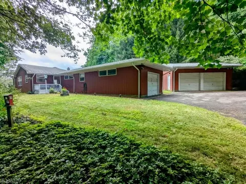 137 Ellis Rd, Milford, NJ 08848